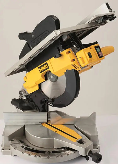 DeWALT D27113-QS - Troncatrice a testa fissa con pianetto 305mm + XPS - 1600W DeWALT